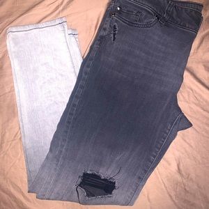 HOST PICK🎉 Gray ombré ripped jeans